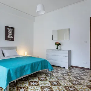  Appartamento Via Liberta Roomy Italia